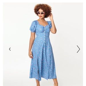 Unique vintage run free midi dress